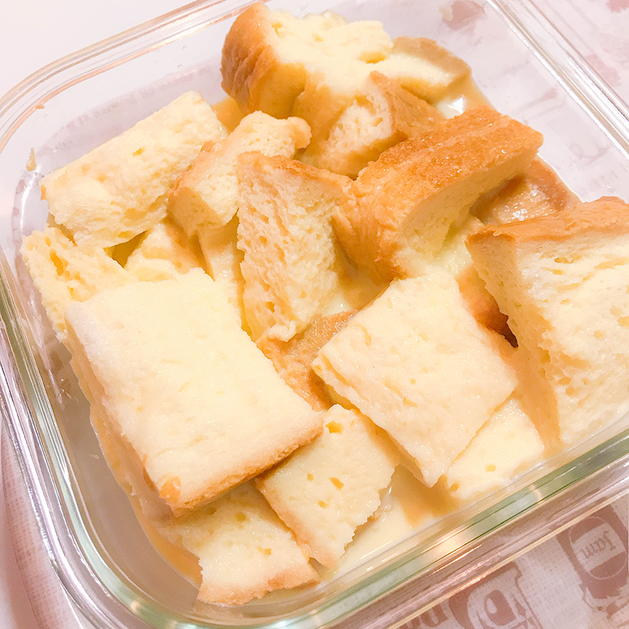 漉しながら卵液をかける